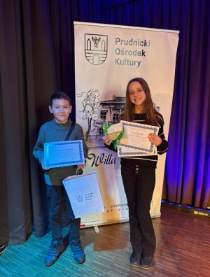 Obraz wyróżniający aktualność