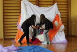 Obraz wyróżniający aktualność