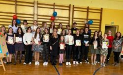 Obraz wyróżniający aktualność