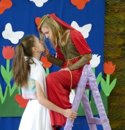 Obraz wyróżniający aktualność