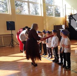 Obraz wyróżniający aktualność