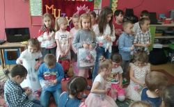 Obraz wyróżniający aktualność