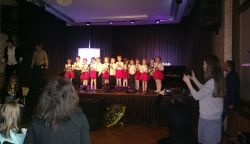 Obraz wyróżniający aktualność