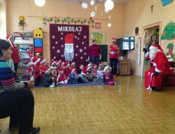 Obraz wyróżniający aktualność