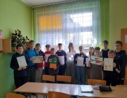 Obraz wyróżniający aktualność