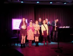 Obraz wyróżniający aktualność