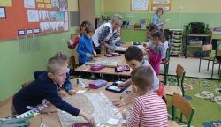 Obraz wyróżniający aktualność