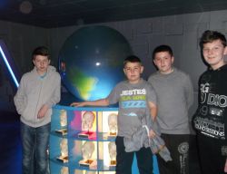 Obraz wyróżniający aktualność