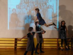 Obraz wyróżniający aktualność