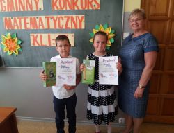Obraz wyróżniający aktualność