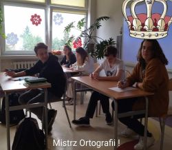 Obraz wyróżniający aktualność