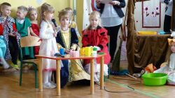 Obraz wyróżniający aktualność