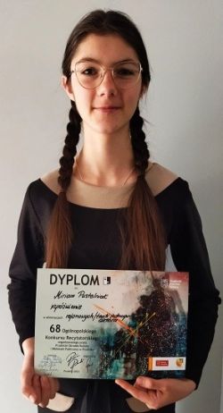 Obraz wyróżniający aktualność