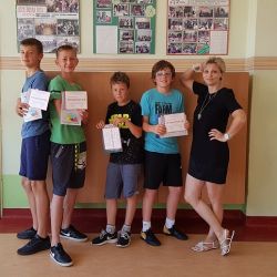 Obraz wyróżniający aktualność