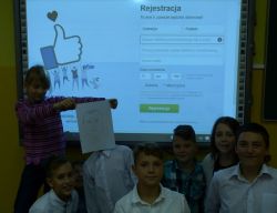 Obraz wyróżniający aktualność