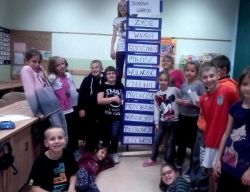 Obraz wyróżniający aktualność