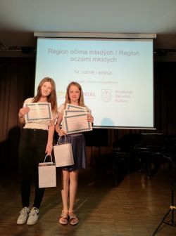 Obraz wyróżniający aktualność