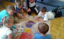 Obraz wyróżniający aktualność