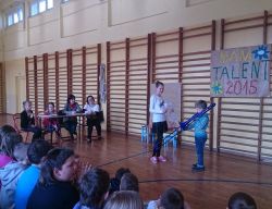 Obraz wyróżniający aktualność