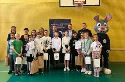 Obraz wyróżniający aktualność