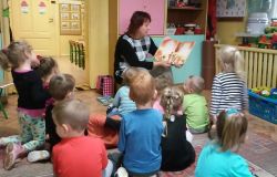 Obraz wyróżniający aktualność